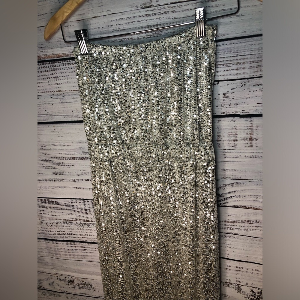 VENUS Silver Sequin Jumpsuit for Evening Glamour NWT Medium - Picture 6 of 16